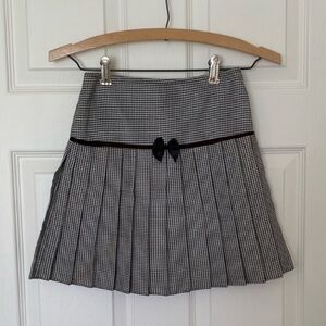 Black & White Houndstooth Pleated Skirt with Bow